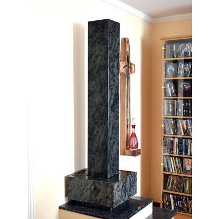 Granitbrunnen Wassersäule Olive